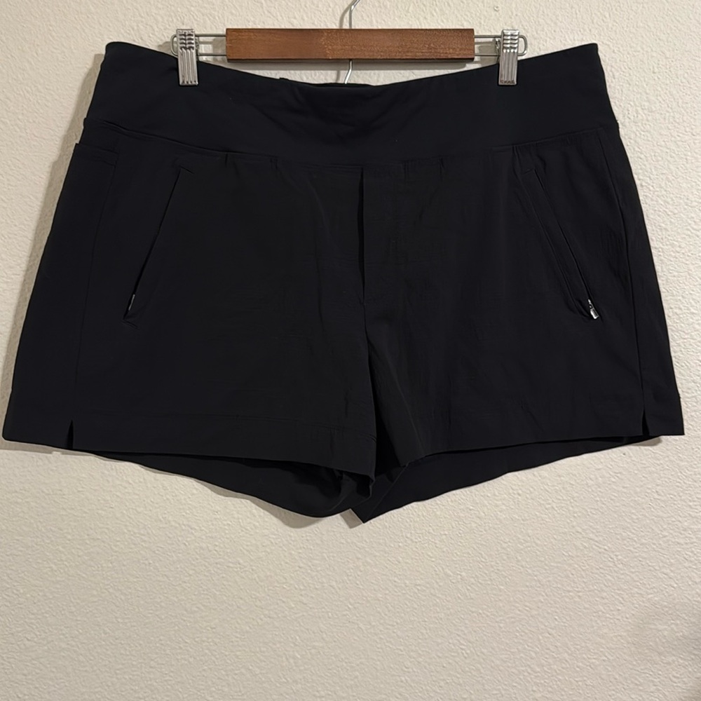Athleta Black Women’s Athletic Shorts